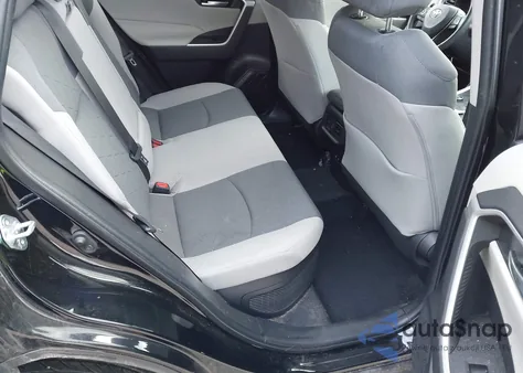 2021 Toyota Rav4 Hybrid Xle z USA, uszkodzony, nr VIN 4T3RWRFV8MU046092